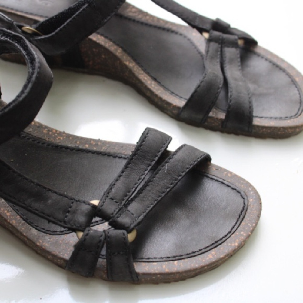 Teva Ysidro - Picture 6 of 13